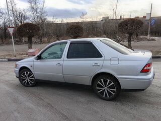 2000 Toyota Vista V (V50), серый, 570000 рублей, вид 4