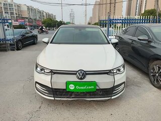 2023 Volkswagen Golf VIII, белый, 1700111 рублей, вид 2
