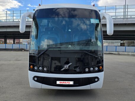 2000 Volvo B12 Series, белый, 3250000 рублей, вид 2