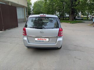 2012 Opel Zafira B Рестайлинг, серебристый, 800000 рублей, вид 4