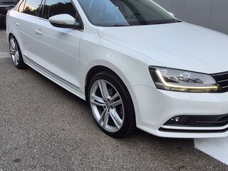 2017 Volkswagen Jetta VI Рестайлинг, белый, 1550000 рублей, вид 3