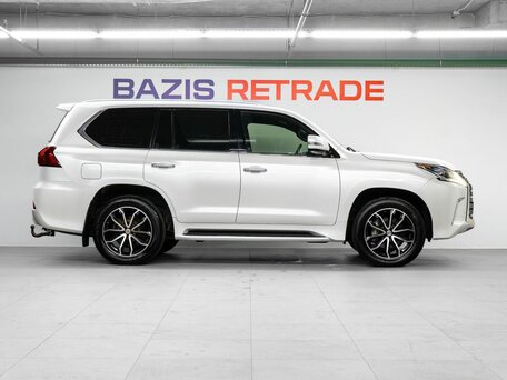 2018 Lexus LX 450d III Рестайлинг 2, белый, 6300000 рублей, вид 4