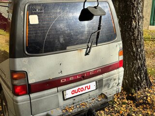 1992 Mitsubishi Delica III, синий, 690000 рублей, вид 4