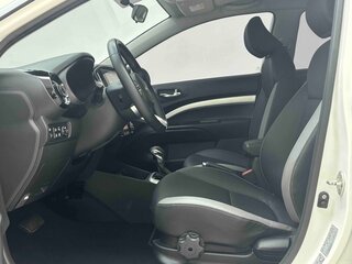 2023 Kia KX1, белый, 1200600 рублей, вид 2