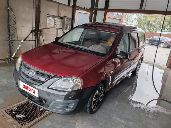 2014 Lada (ВАЗ) Largus I, пурпурный, 325000 рублей