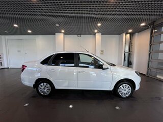 2025 Lada (ВАЗ) Granta I Рестайлинг, белый, 1020000 рублей, вид 2