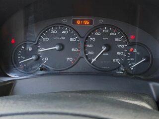 2010 Peugeot Partner I Рестайлинг, белый, 399900 рублей, вид 5