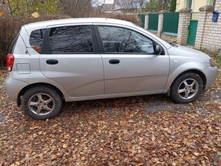 2006 Chevrolet Aveo I, серебристый, 330000 рублей, вид 4