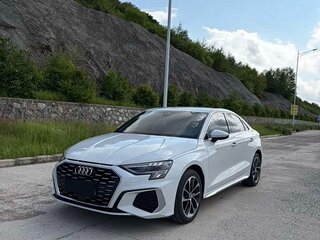 2022 Audi A3 35 TFSI IV (8Y), белый, 1955000 рублей, вид 1