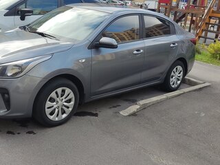 2018 Kia Rio IV, серый, 1280000 рублей, вид 2