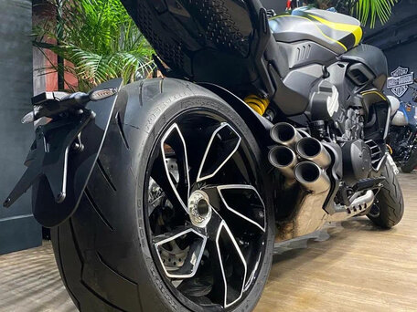 2025 Ducati Diavel V4, чёрный, 3600000 рублей, вид 4