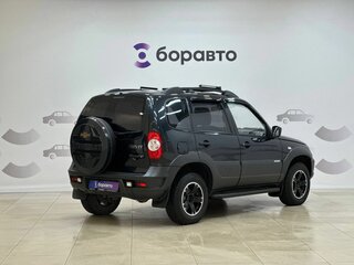 2014 Chevrolet Niva I Рестайлинг, чёрный, 650000 рублей, вид 4