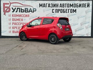 2011 Chevrolet Spark III, красный, 495000 рублей, вид 4