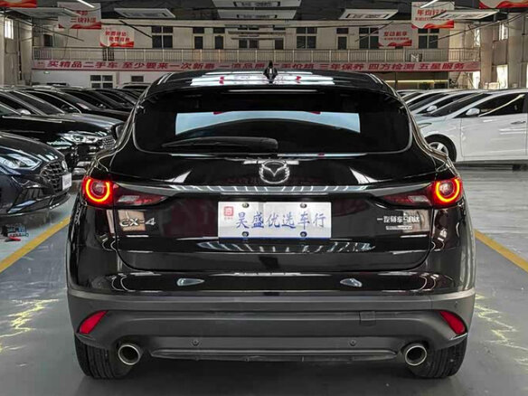 2021 Mazda CX-4 I Рестайлинг, чёрный - вид 4