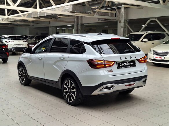 2024 Lada (ВАЗ) Vesta SW Cross I Рестайлинг (NG), белый - вид 4