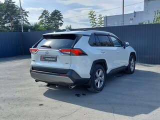 2021 Toyota RAV4 V (XA50), белый, 3689000 рублей, вид 5