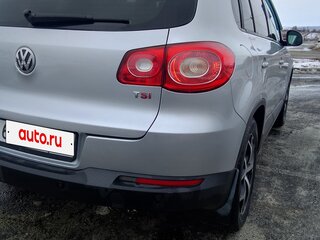 2010 Volkswagen Tiguan I, серебристый, 844000 рублей, вид 2