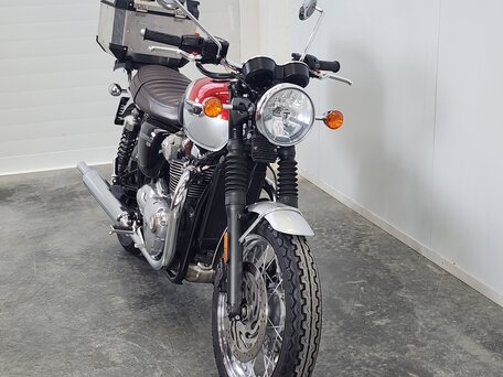 2016 Triumph Bonneville T120, красный, 859000 рублей, вид 3