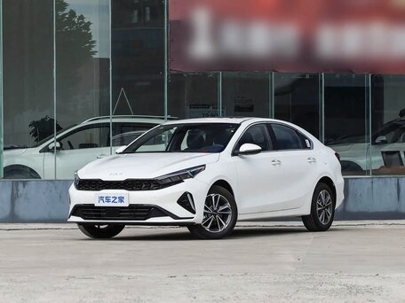 2026 Kia K3 II (China Market) Рестайлинг, белый, 1950000 рублей, вид 1