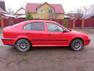 1997 Skoda Octavia I (A4), красный, 250000 рублей, вид 2