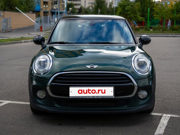 2017 Mini Hatch Cooper III (F55/F56), зелёный, 1340000 рублей