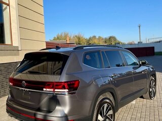 2025 Volkswagen Atlas I Рестайлинг 2, серебристый, 3672944 рублей, вид 4