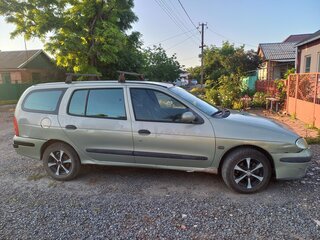 1999 Renault Megane I Рестайлинг, зелёный, 190000 рублей, вид 3