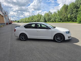 2014 Skoda Octavia III (A7), белый, 1450000 рублей, вид 3