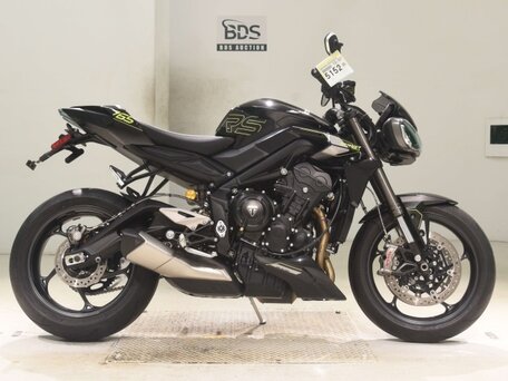 2025 Triumph Street Triple, чёрный, 1270000 рублей, вид 1