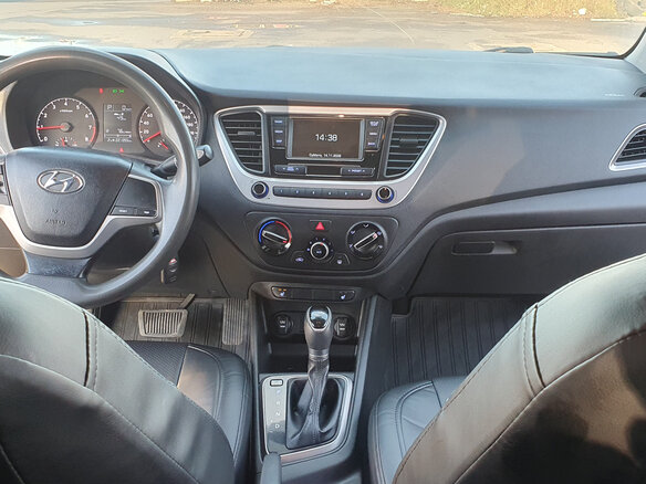 2017 Hyundai Solaris II, белый, 679000 рублей - вид 7