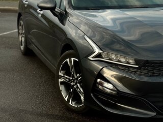 2021 Kia K5 III, серый, 2700000 рублей, вид 4