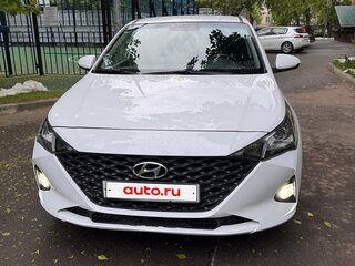 2021 Hyundai Solaris II Рестайлинг, белый, 1280000 рублей, вид 5