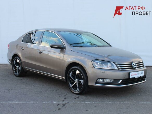 2011 Volkswagen Passat B7, коричневый, 790000 рублей - вид 2