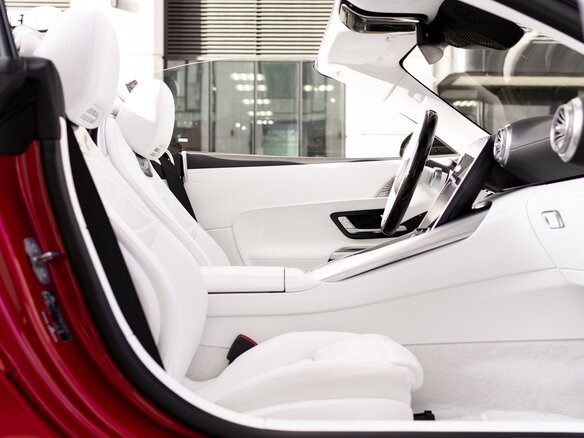 2026 Mercedes-Benz Maybach SL SL 680, пурпурный, 33990000 рублей - вид 36