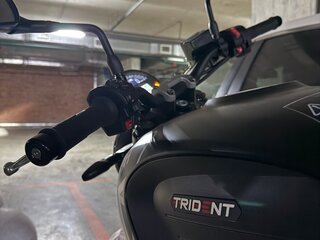 2023 Triumph Trident 660, чёрный, 870000 рублей, вид 5
