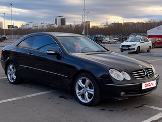 2002 Mercedes-Benz CLK-Класс 240 II (W209), чёрный, 850000 рублей, вид 5