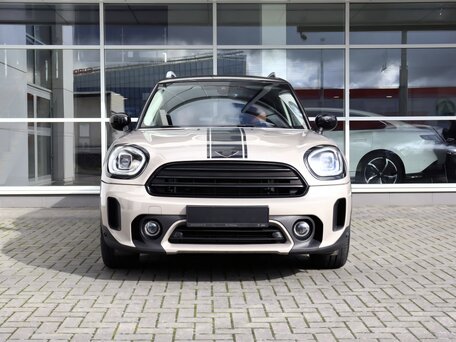 2022 Mini Countryman Cooper II Рестайлинг, белый, 2650000 рублей, вид 2