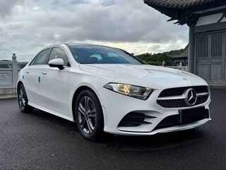 2022 Mercedes-Benz A-Класс 180 Long IV (W177) Рестайлинг, белый, 1500000 рублей, вид 3