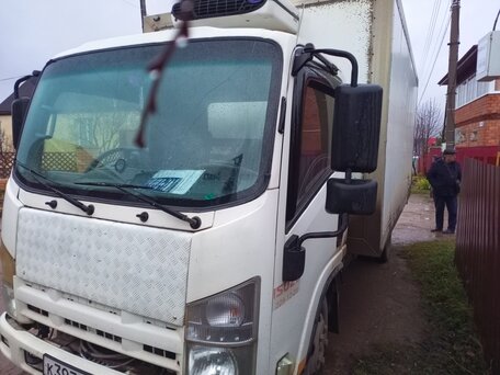 2011 Isuzu Elf (N-series), белый, 1000000 рублей, вид 1