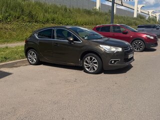 2012 Citroen DS4, коричневый, 700000 рублей, вид 2