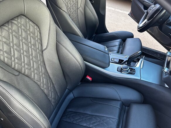 2022 BMW 5 серии 520i VII (G30/G31/G38) Рестайлинг, белый, 3400000 рублей - вид 12