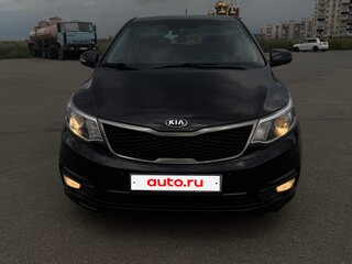 2015 Kia Rio III Рестайлинг, чёрный, 927000 рублей, вид 3