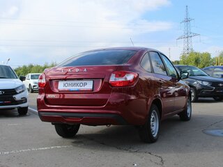2026 Lada (ВАЗ) Granta I Рестайлинг, красный, 1139900 рублей, вид 5