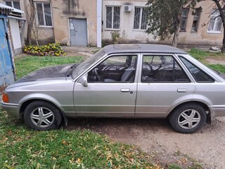 1986 Ford Escort IV, серебристый, 110000 рублей, вид 3