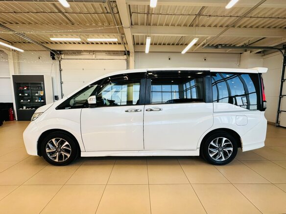 2016 Honda Stepwgn V, белый - вид 3