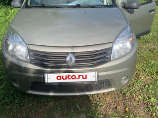 2011 Renault Sandero I, бежевый, 620000 рублей, вид 1