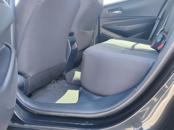 2022 Toyota Corolla XII (E210), чёрный, 2445000 рублей - вид 20
