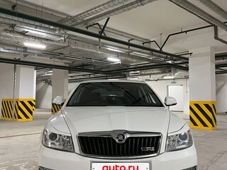 2011 Skoda Octavia DSG7 II (A5) Рестайлинг, белый, 1300000 рублей, вид 2