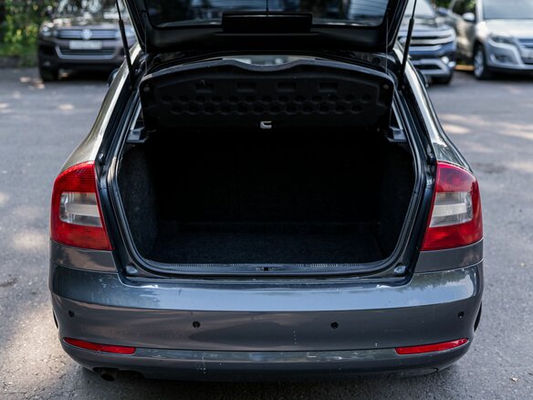 2011 Skoda Octavia II (A5) Рестайлинг, серый, 533000 рублей - вид 11