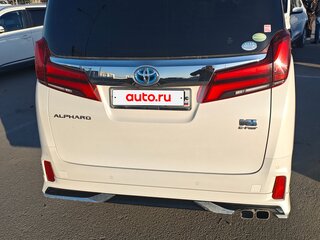 2018 Toyota Alphard III Рестайлинг, белый, 3900000 рублей, вид 2